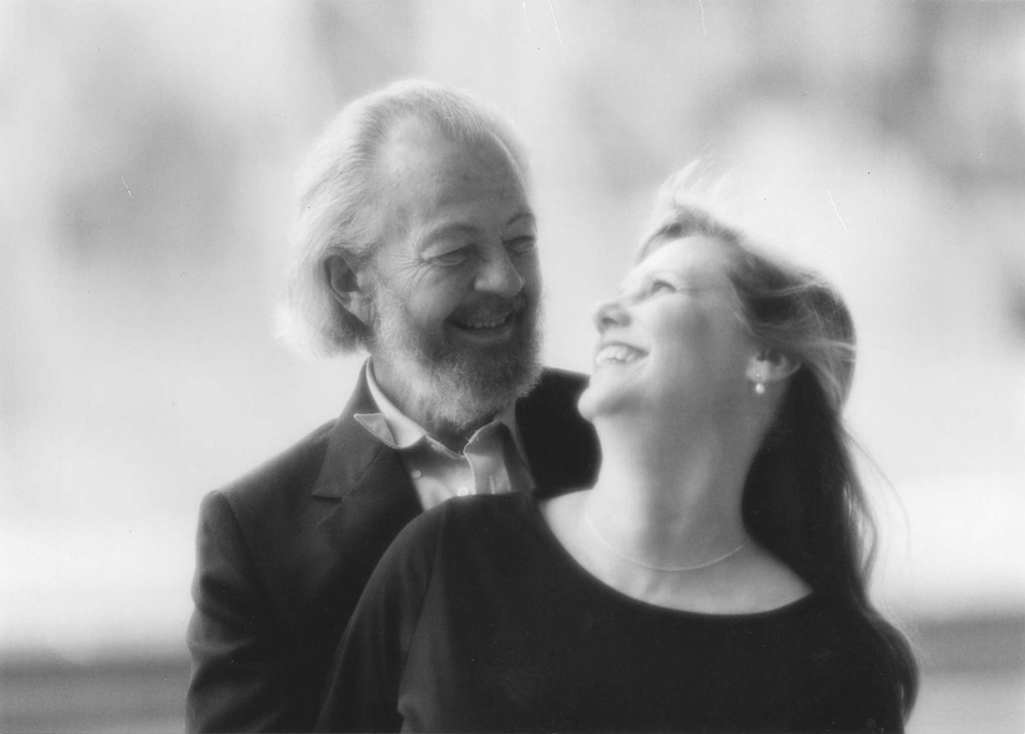Susan HAekins y Davir R. Hawkins